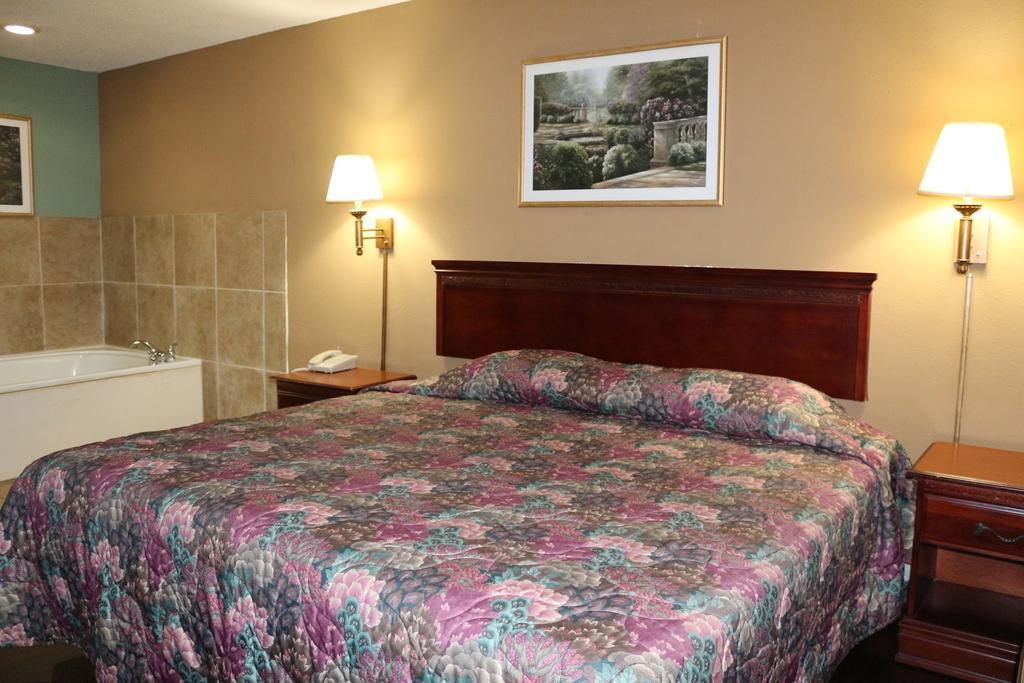 Magnolia Bay Hotel & Suites Jonesboro Esterno foto