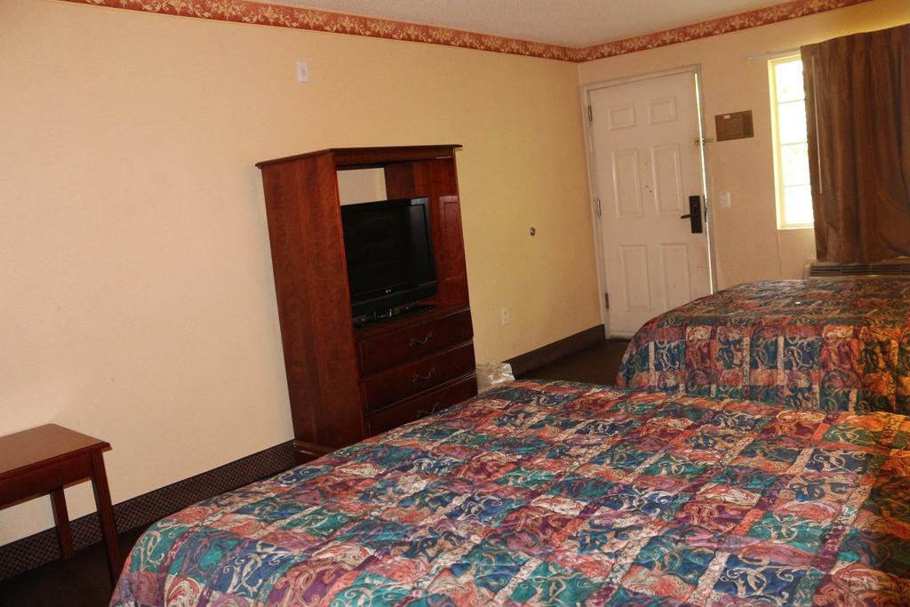 Magnolia Bay Hotel & Suites Jonesboro Esterno foto