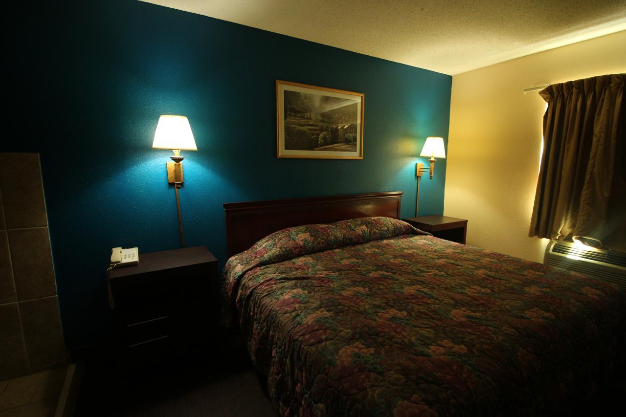 Magnolia Bay Hotel & Suites Jonesboro Esterno foto