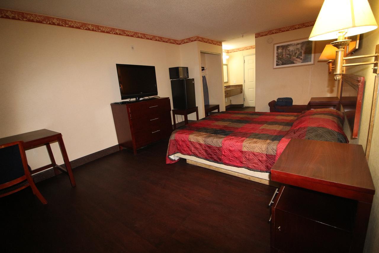 Magnolia Bay Hotel & Suites Jonesboro Esterno foto