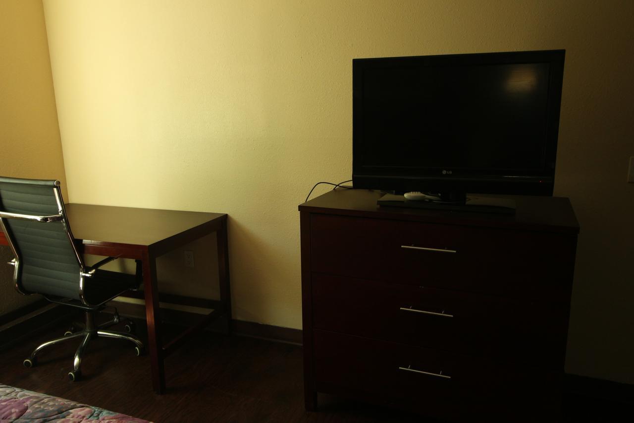 Magnolia Bay Hotel & Suites Jonesboro Esterno foto
