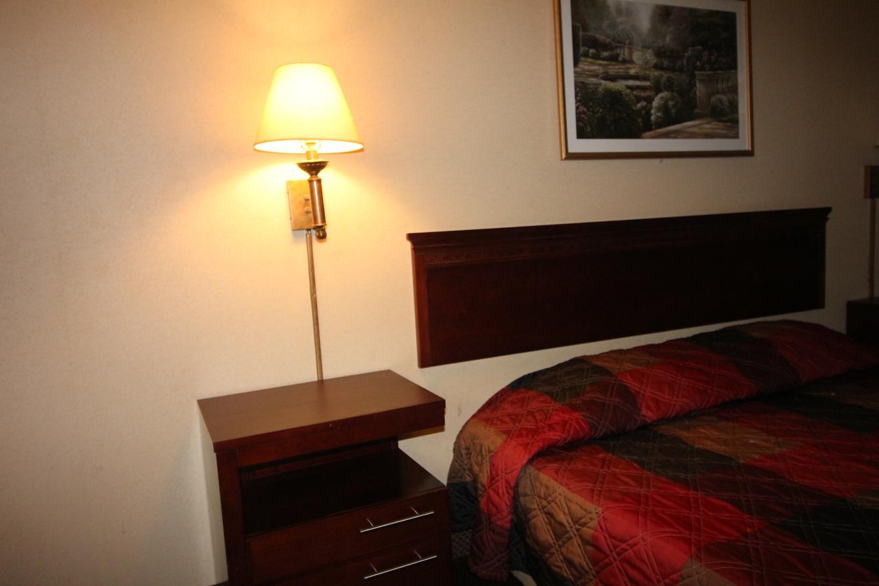 Magnolia Bay Hotel & Suites Jonesboro Esterno foto