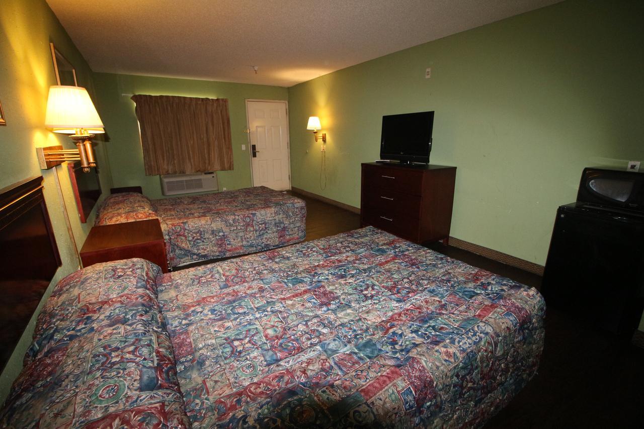 Magnolia Bay Hotel & Suites Jonesboro Esterno foto